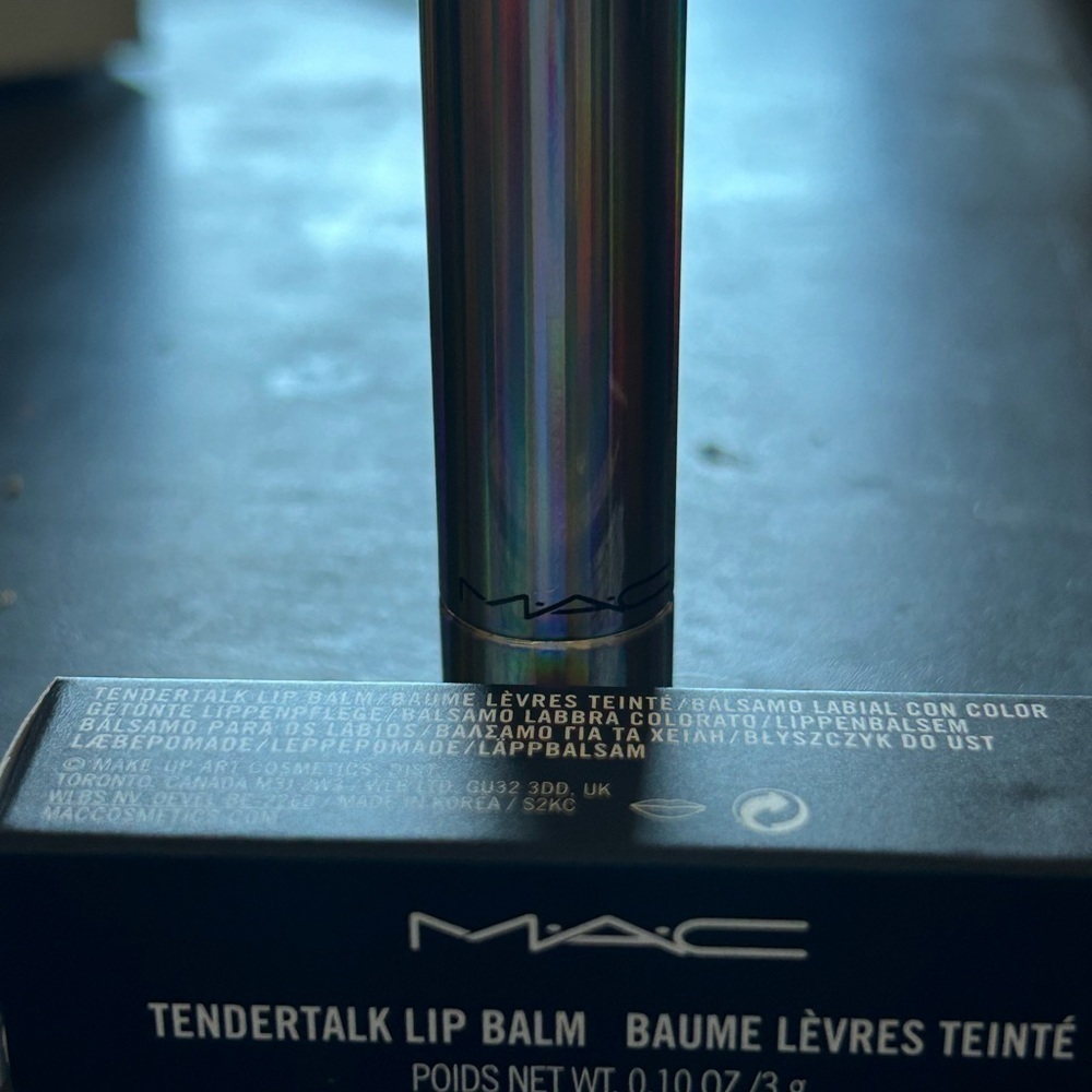 Red lip tint Moisturizes Instantly
Keep Your Lips Smooth and Soft - Picture 2 of 2